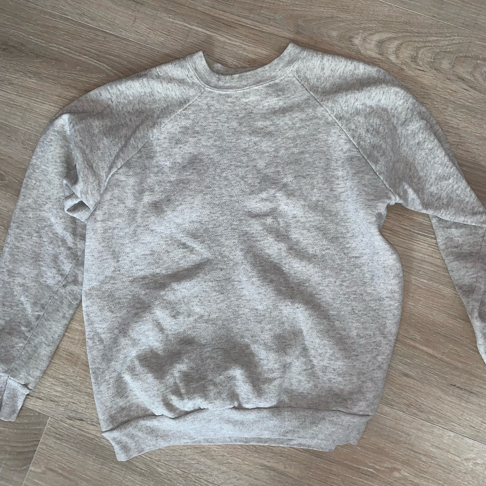 Gray crew neck sweatshirt